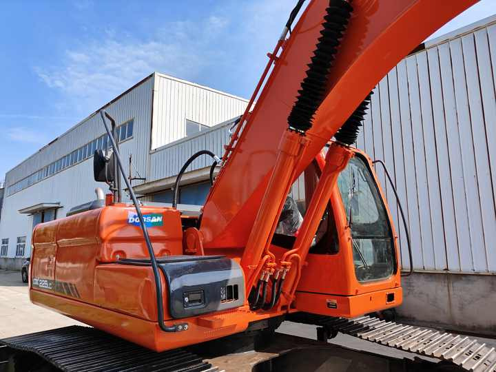 Used Doosan DX225LC Excavator | Low Hours | Heavy Duty | Global Shipping | Well-Maintained - Багер: снимка 3 Used Doosan DX225LC Excavator | Low Hours | Heavy Duty | Global Shipping | Well-Maintained - Багер: снимка 3