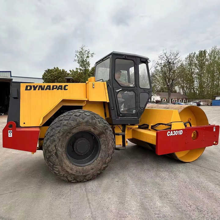 Used Dynapac CA301 Vibratory Roller with Less Working Time and Superior Performance Used Dynapac 251d/301D Roller for Sale - Пътен валяк: снимка 1 Used Dynapac CA301 Vibratory Roller with Less Working Time and Superior Performance Used Dynapac 251d/301D Roller for Sale - Пътен валяк: снимка 1