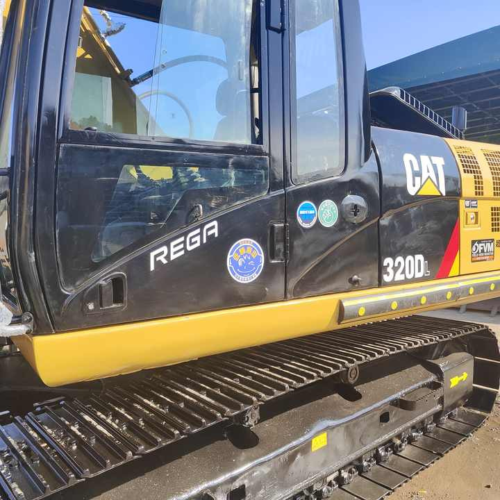 Used Excavator Cat 320DL Second Hand Reasonably Priced Caterpillar Excavator 320D 325D for Sale - Верижен багер: снимка 2 Used Excavator Cat 320DL Second Hand Reasonably Priced Caterpillar Excavator 320D 325D for Sale - Верижен багер: снимка 2
