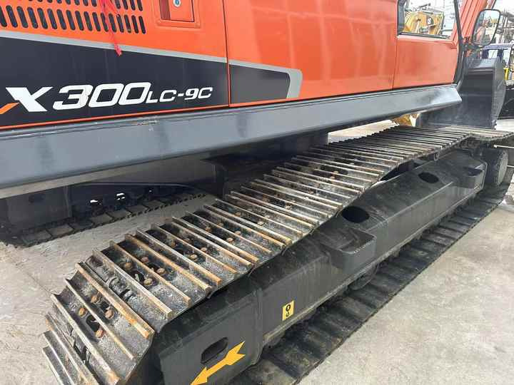 Used Excavator Doosan DX300 Excavators Mini Equipment Earth Moving Machinery Doosan Digger Excavator for Sale - Верижен багер: снимка 5 Used Excavator Doosan DX300 Excavators Mini Equipment Earth Moving Machinery Doosan Digger Excavator for Sale - Верижен багер: снимка 5