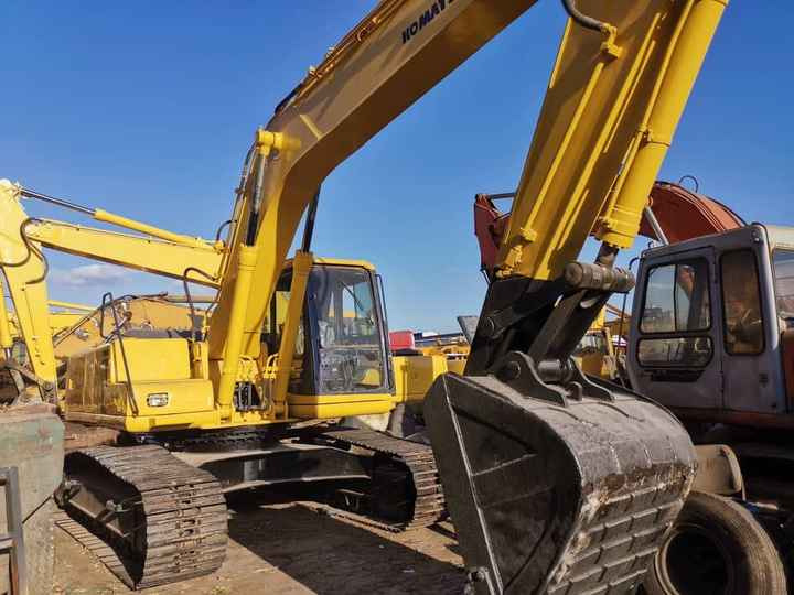 Used Good Quality Japan Original PC200-6 in Good Condition PC200-6 Komatsu - Верижен багер: снимка 4 Used Good Quality Japan Original PC200-6 in Good Condition PC200-6 Komatsu - Верижен багер: снимка 4