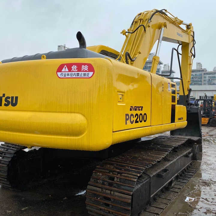 Used Good Quality Japan Original PC200-6 in Good Condition PC200-6 Komatsu - Верижен багер: снимка 1 Used Good Quality Japan Original PC200-6 in Good Condition PC200-6 Komatsu - Верижен багер: снимка 1