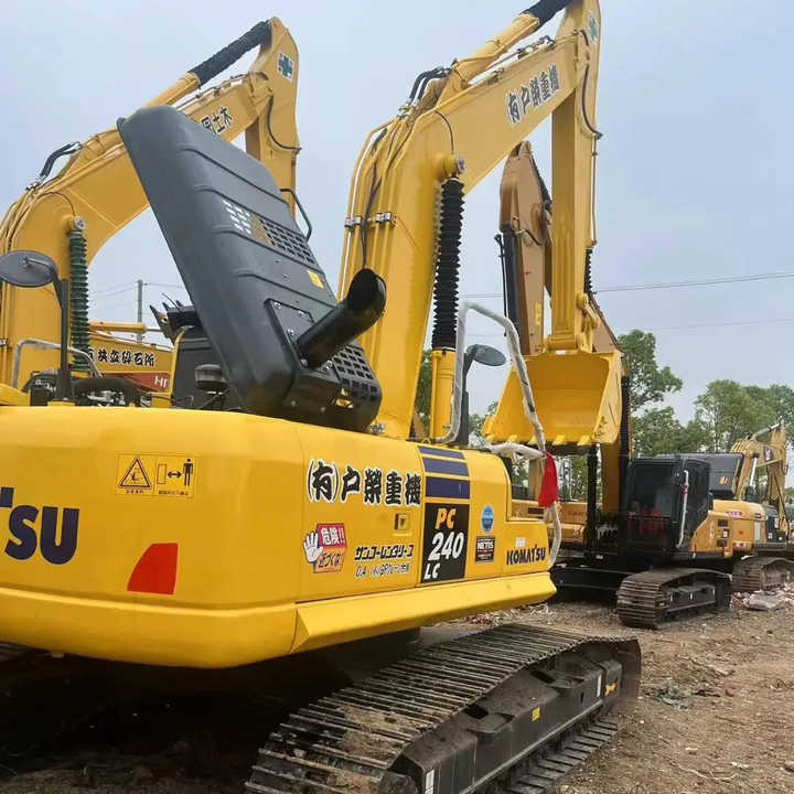 Used Good Quality Japan Original PC240-8 in Good Condition PC240-8 Komatsu - Верижен багер: снимка 1 Used Good Quality Japan Original PC240-8 in Good Condition PC240-8 Komatsu - Верижен багер: снимка 1