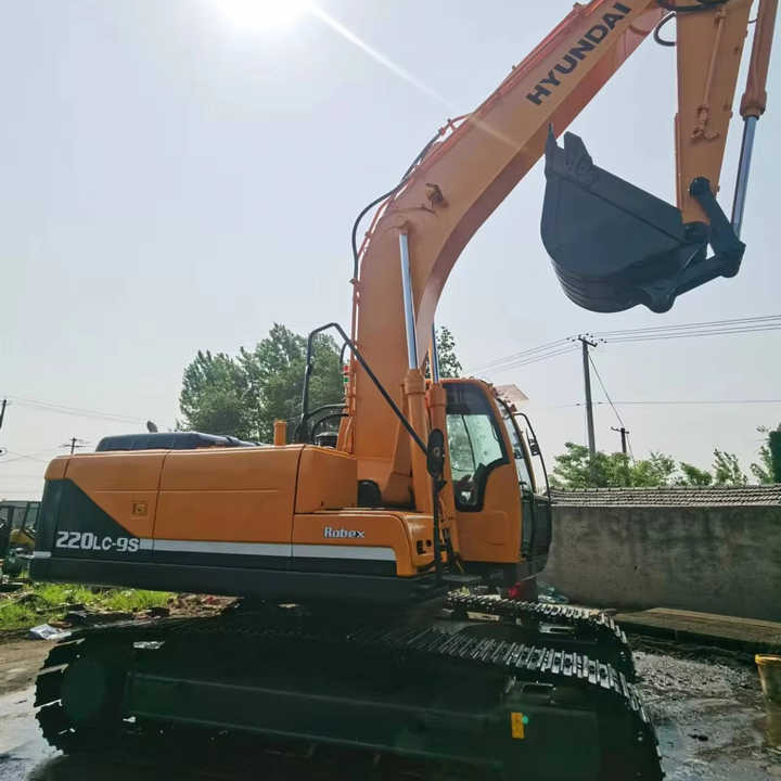 Used HYUNDAI R220-9S New Model Excavator Second Hand Machine Popular Brand Korean hyundai Hydraulic Machinery - Верижен багер: снимка 1 Used HYUNDAI R220-9S New Model Excavator Second Hand Machine Popular Brand Korean hyundai Hydraulic Machinery - Верижен багер: снимка 1