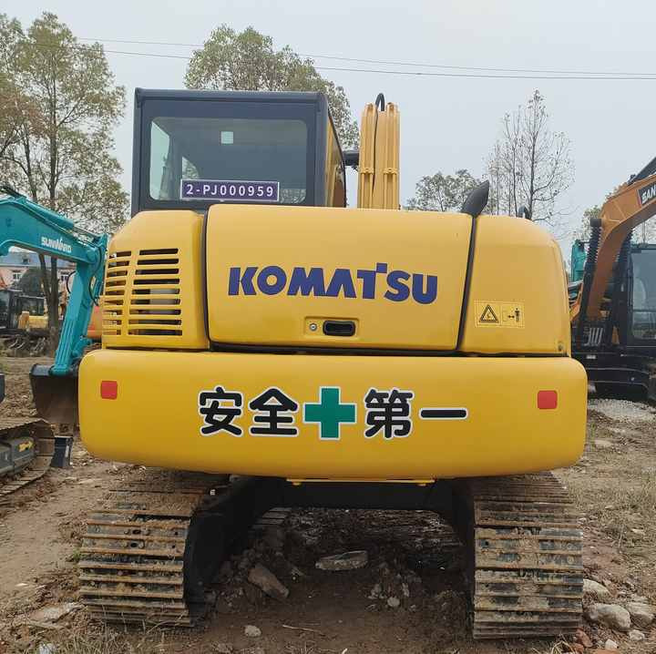 Used Heavy Machinery Komatsu PC70-8 Digger Cheap for Sale - Верижен багер: снимка 5 Used Heavy Machinery Komatsu PC70-8 Digger Cheap for Sale - Верижен багер: снимка 5