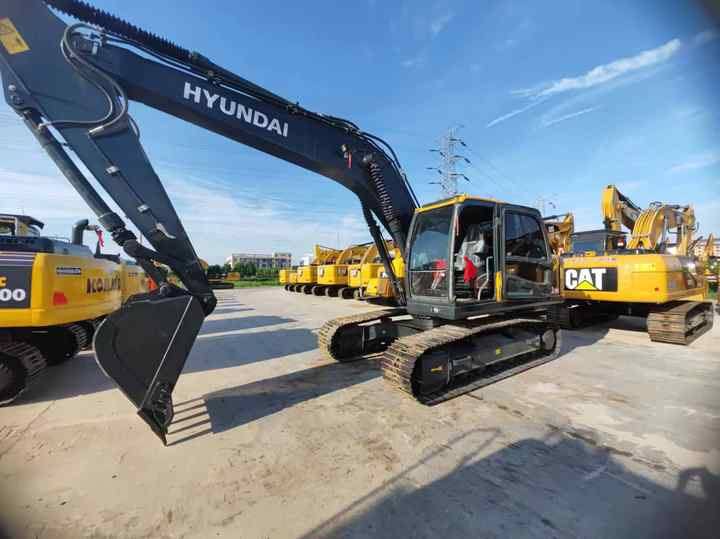 Used Hyundai210-9 21T Second Hand Korea Original - Верижен багер: снимка 2 Used Hyundai210-9 21T Second Hand Korea Original - Верижен багер: снимка 2