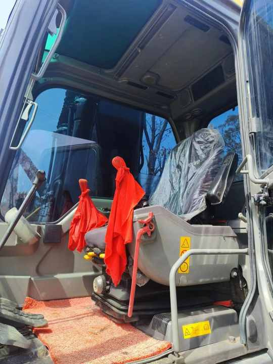 Used Korea Brand volvo Ec210 Excavator for Sale - Багер: снимка 5 Used Korea Brand volvo Ec210 Excavator for Sale - Багер: снимка 5