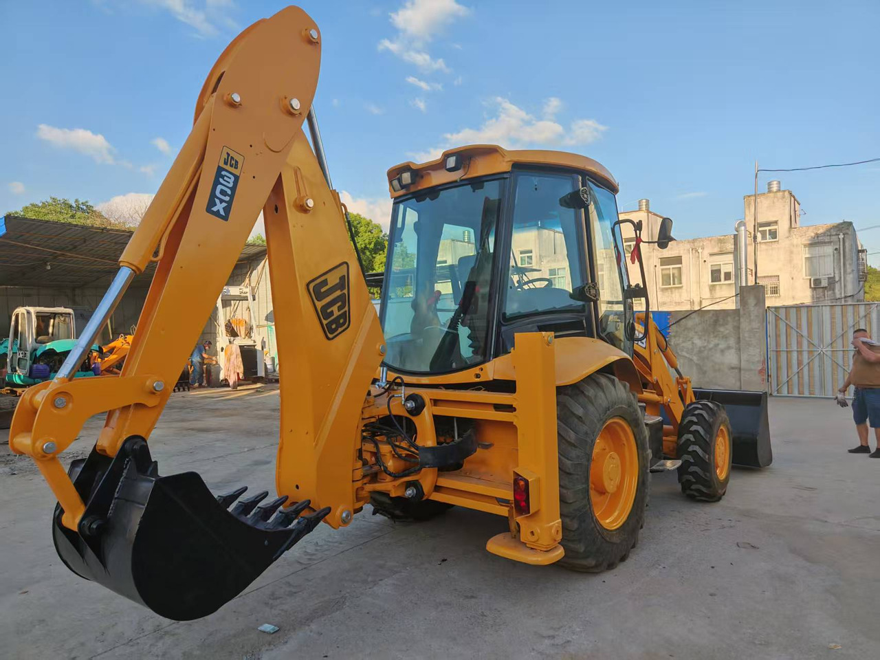 Used Second-hand Backhoe JCB 3CX - Багер-товарач: снимка 4 Used Second-hand Backhoe JCB 3CX - Багер-товарач: снимка 4
