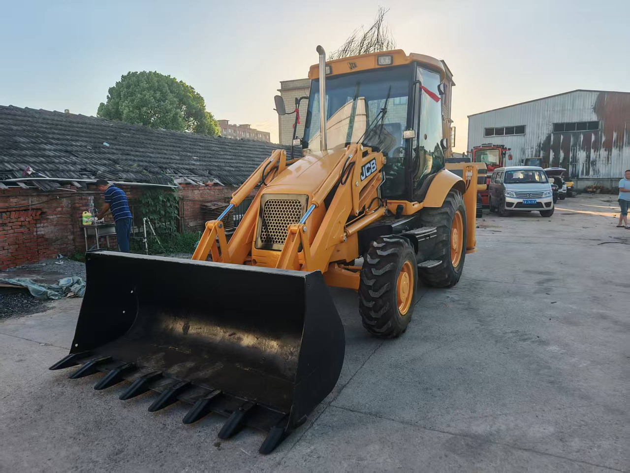 Used Second-hand Backhoe JCB 3CX - Багер-товарач: снимка 3 Used Second-hand Backhoe JCB 3CX - Багер-товарач: снимка 3
