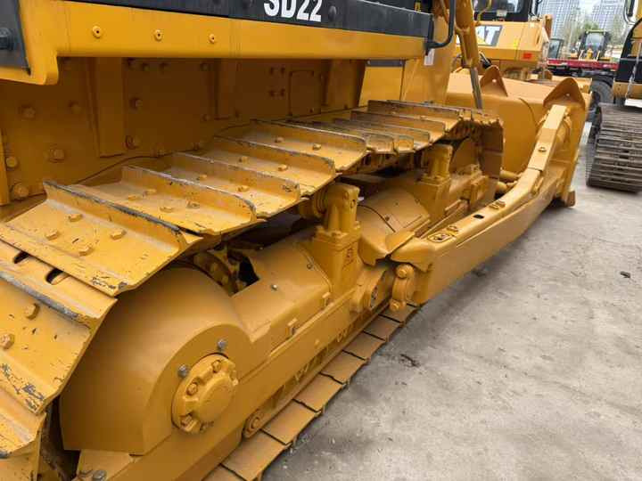 Used Shantui SD22 New Model Bulldozer Second Hand Machine Popular Brand Shantui Hydraulic Machinery - Булдозер: снимка 4 Used Shantui SD22 New Model Bulldozer Second Hand Machine Popular Brand Shantui Hydraulic Machinery - Булдозер: снимка 4