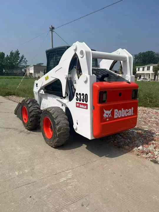Very Low Price American Brand Used Bobcat S330 Skid Steer Loader with Superior Performance for Sale S160/S180/S300 in Stock - Мини челен товарач: снимка 4 Very Low Price American Brand Used Bobcat S330 Skid Steer Loader with Superior Performance for Sale S160/S180/S300 in Stock - Мини челен товарач: снимка 4