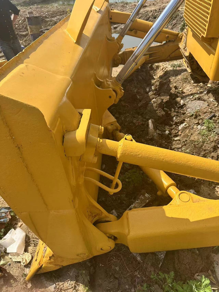 Used high quality bulldozer KOMATSU D85ESS - Булдозер: снимка 3 Used high quality bulldozer KOMATSU D85ESS - Булдозер: снимка 3