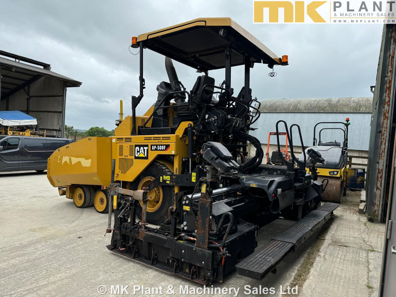 CATERPILLAR AP500F - Асфалтополагач: снимка 3 CATERPILLAR AP500F - Асфалтополагач: снимка 3