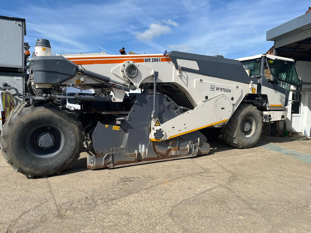 WIRTGEN WR200i - Стабилизатор за почва: снимка 1 WIRTGEN WR200i - Стабилизатор за почва: снимка 1