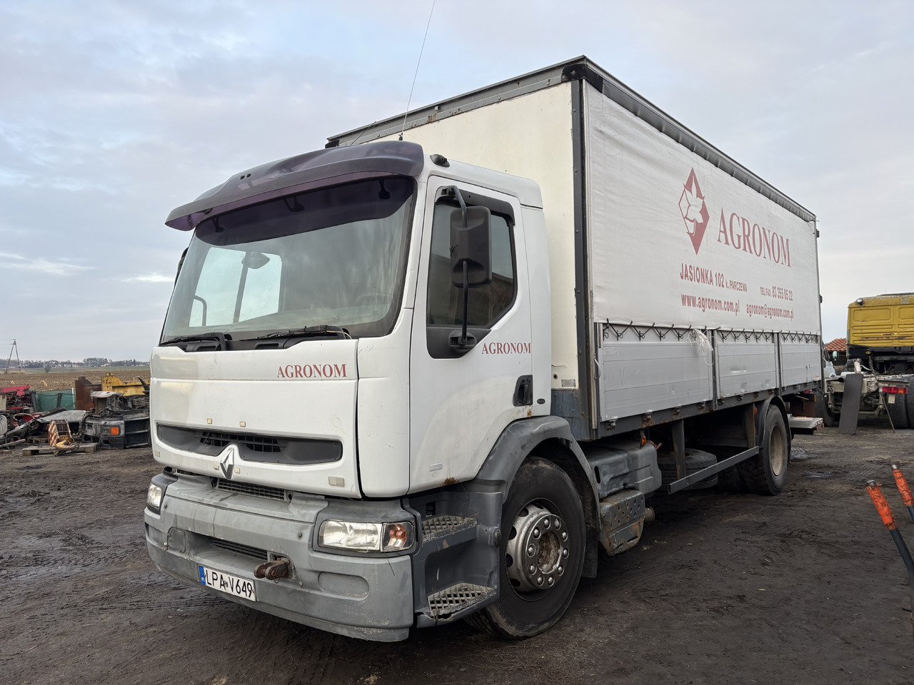 RENAULT Premium 260 - Камион с брезент: снимка 1 RENAULT Premium 260 - Камион с брезент: снимка 1