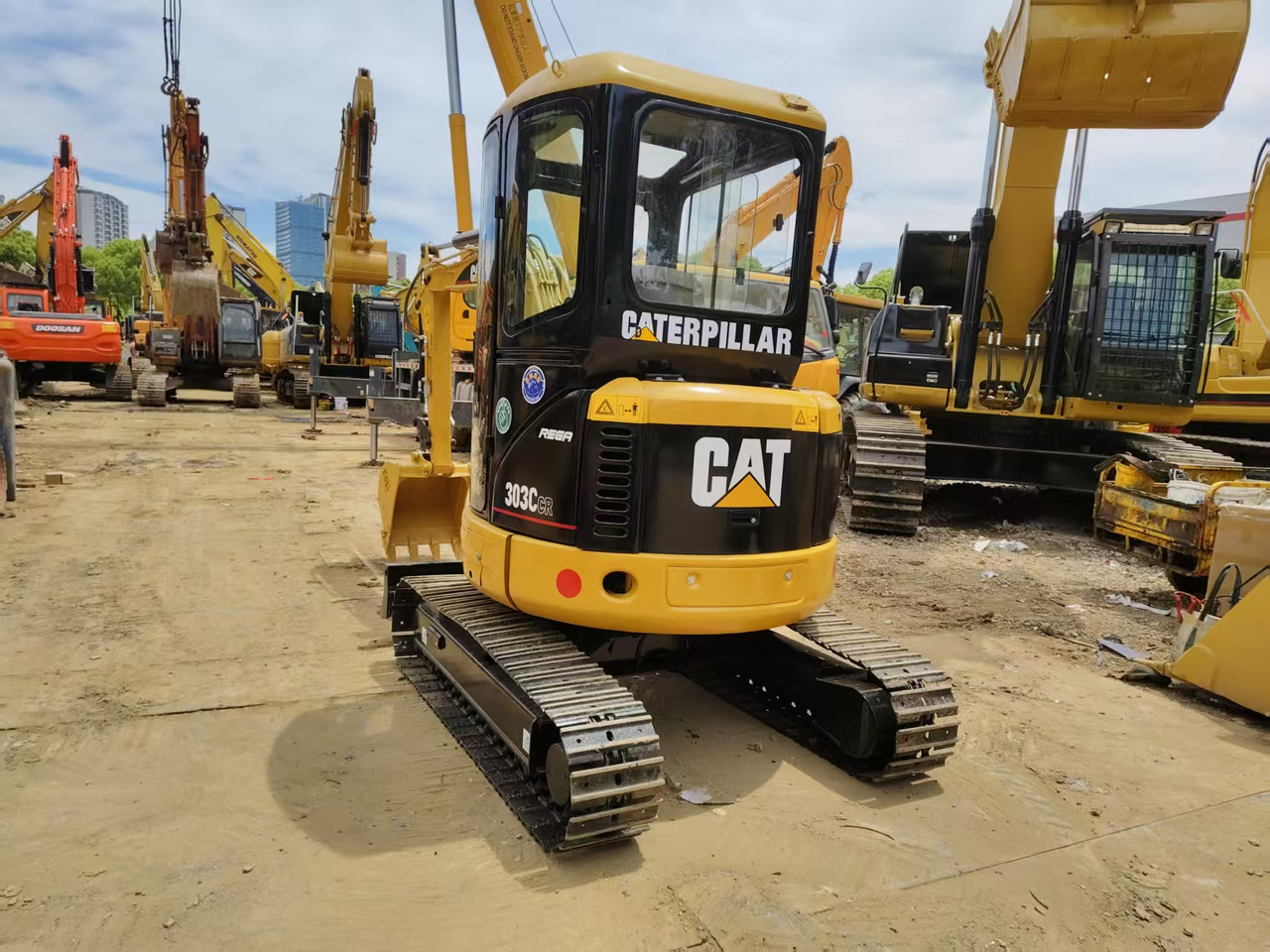CATERPILLAR 303C - Мини багер: снимка 5 CATERPILLAR 303C - Мини багер: снимка 5