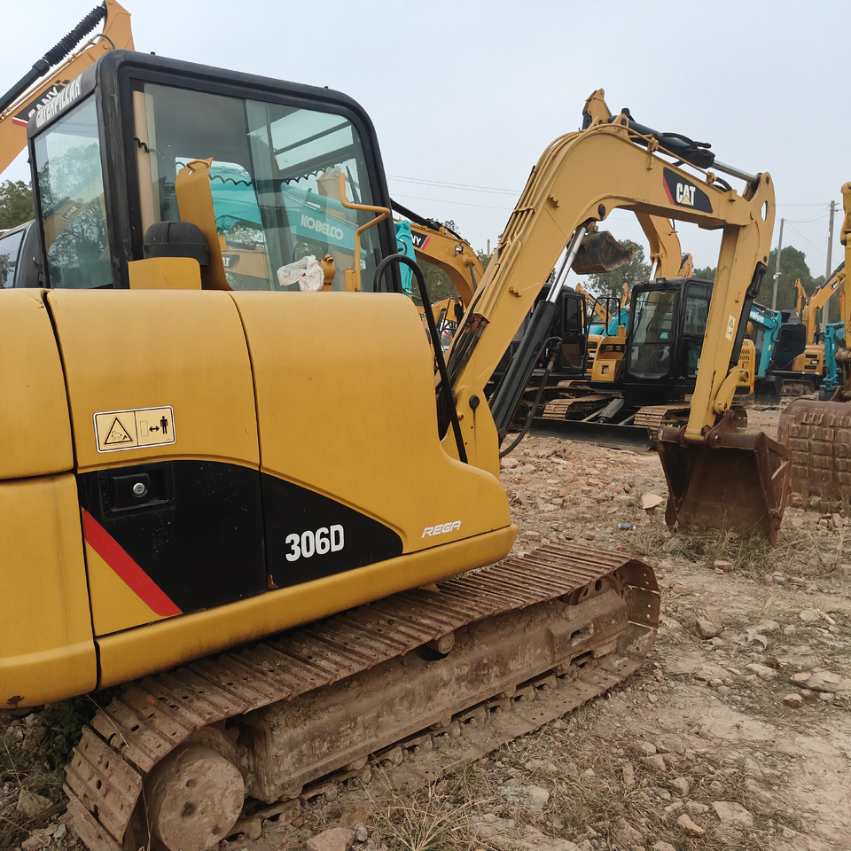 CATERPILLAR 306D - Мини багер: снимка 1 CATERPILLAR 306D - Мини багер: снимка 1