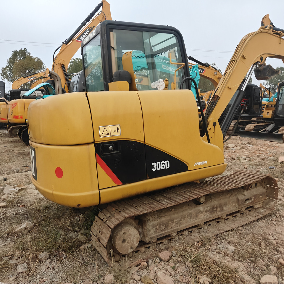 CATERPILLAR 306D - Мини багер: снимка 2 CATERPILLAR 306D - Мини багер: снимка 2