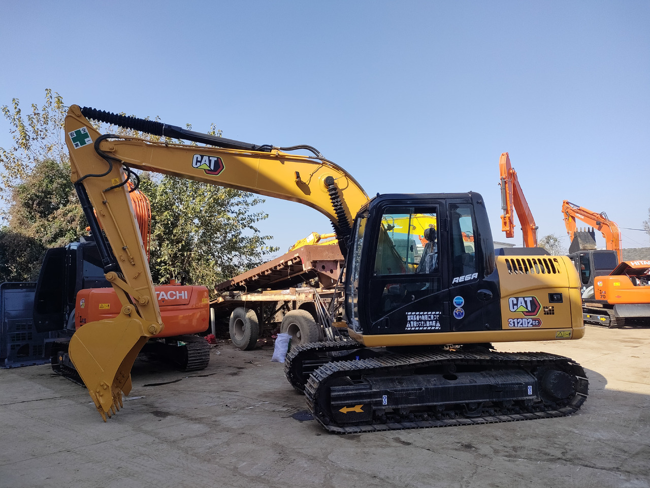 CATERPILLAR 312D2GC - Мини багер: снимка 1 CATERPILLAR 312D2GC - Мини багер: снимка 1