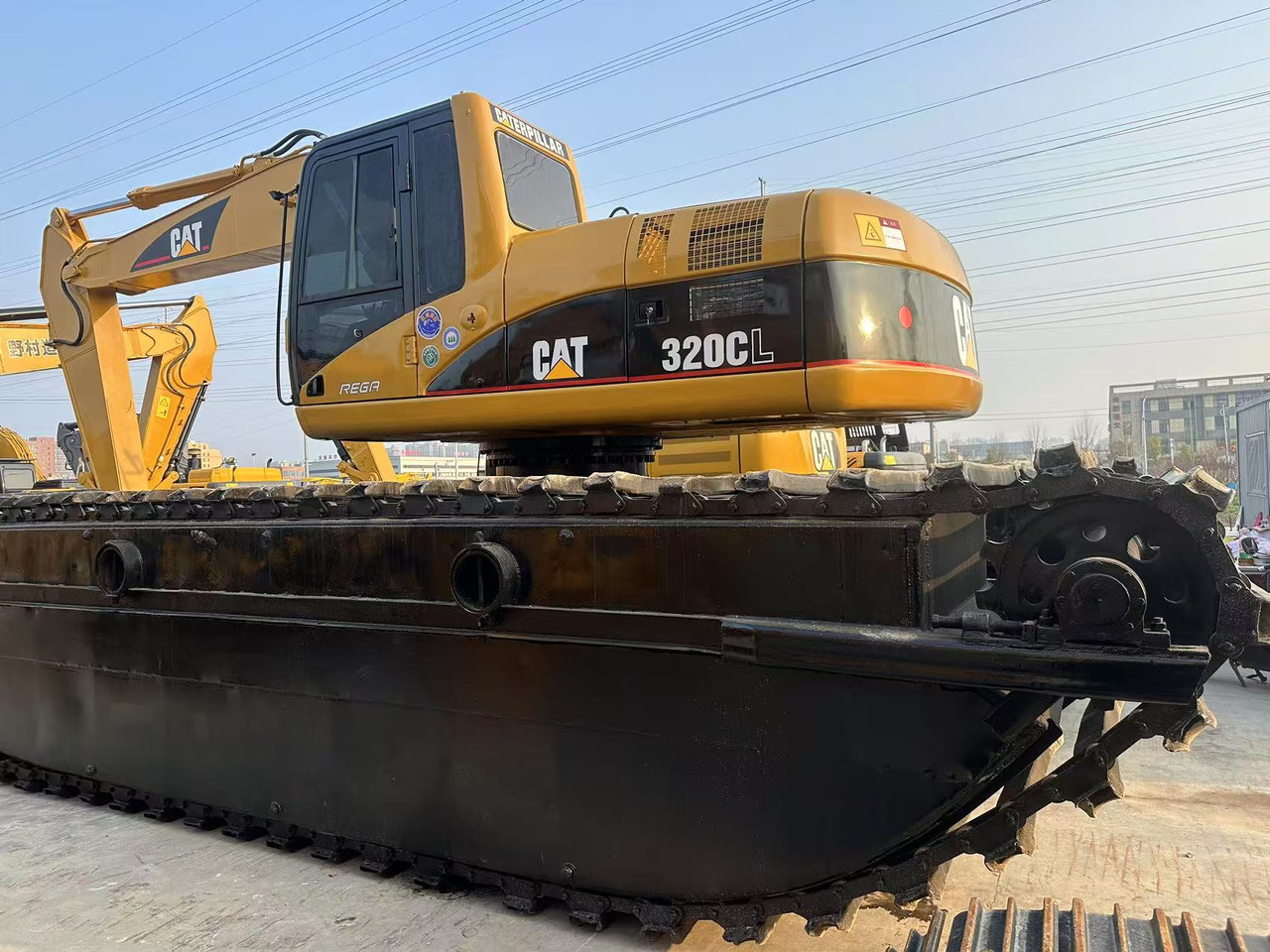 CATERPILLAR 320C Amphibious excavator - Плаващ багер: снимка 1 CATERPILLAR 320C Amphibious excavator - Плаващ багер: снимка 1