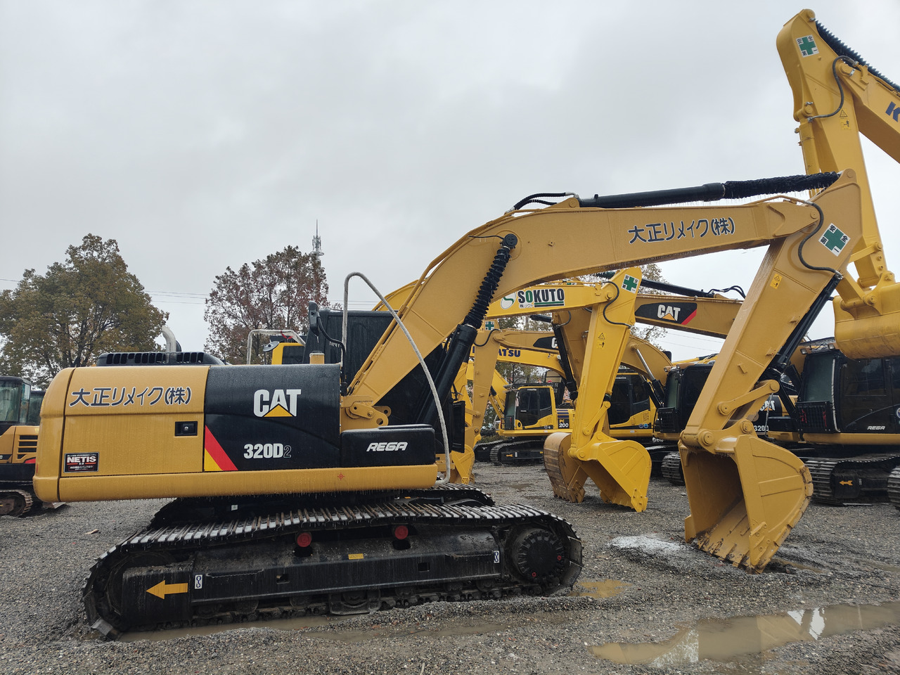 CATERPILLAR 320D2 - Верижен багер: снимка 3 CATERPILLAR 320D2 - Верижен багер: снимка 3