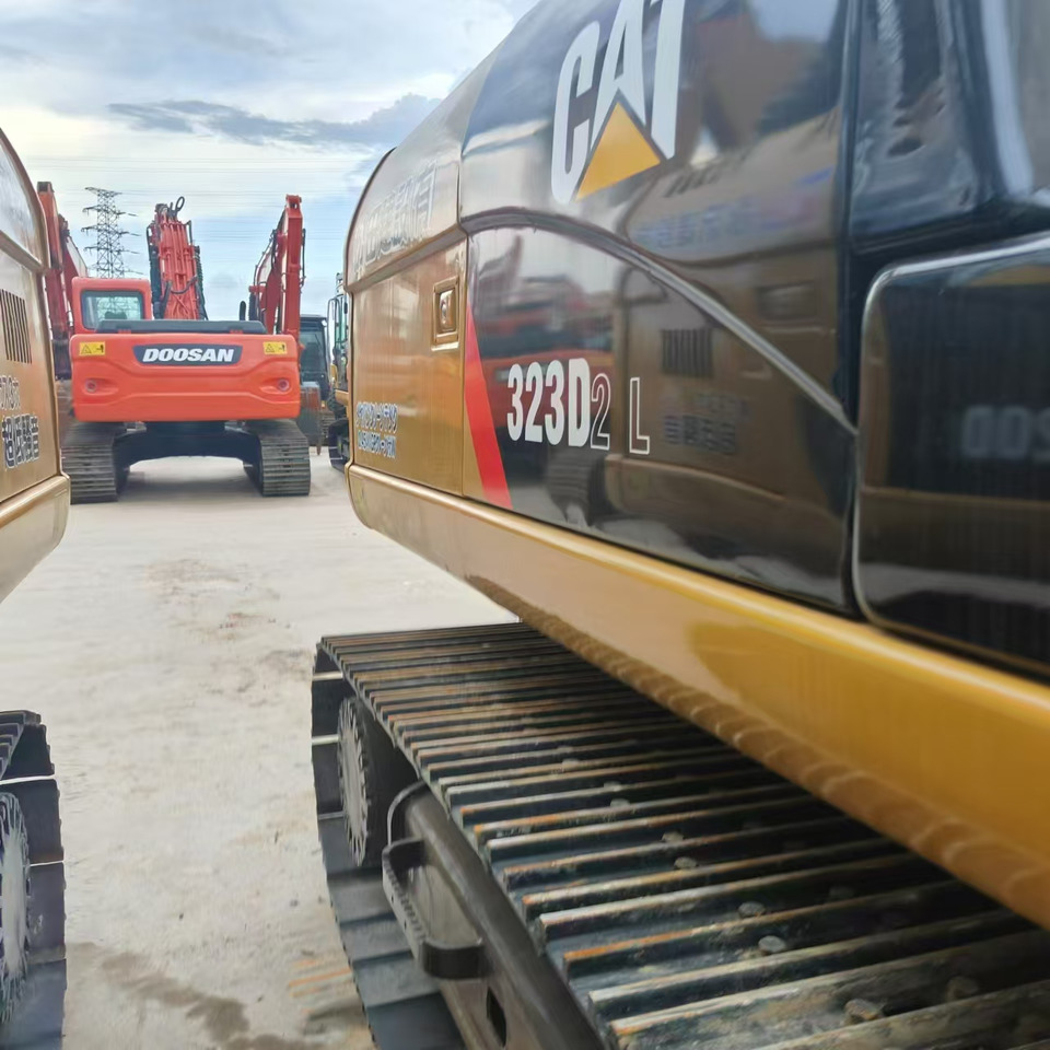 CATERPILLAR 323D - Верижен багер: снимка 4 CATERPILLAR 323D - Верижен багер: снимка 4
