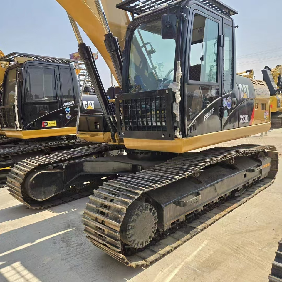 CATERPILLAR 323D2 - Верижен багер: снимка 4 CATERPILLAR 323D2 - Верижен багер: снимка 4