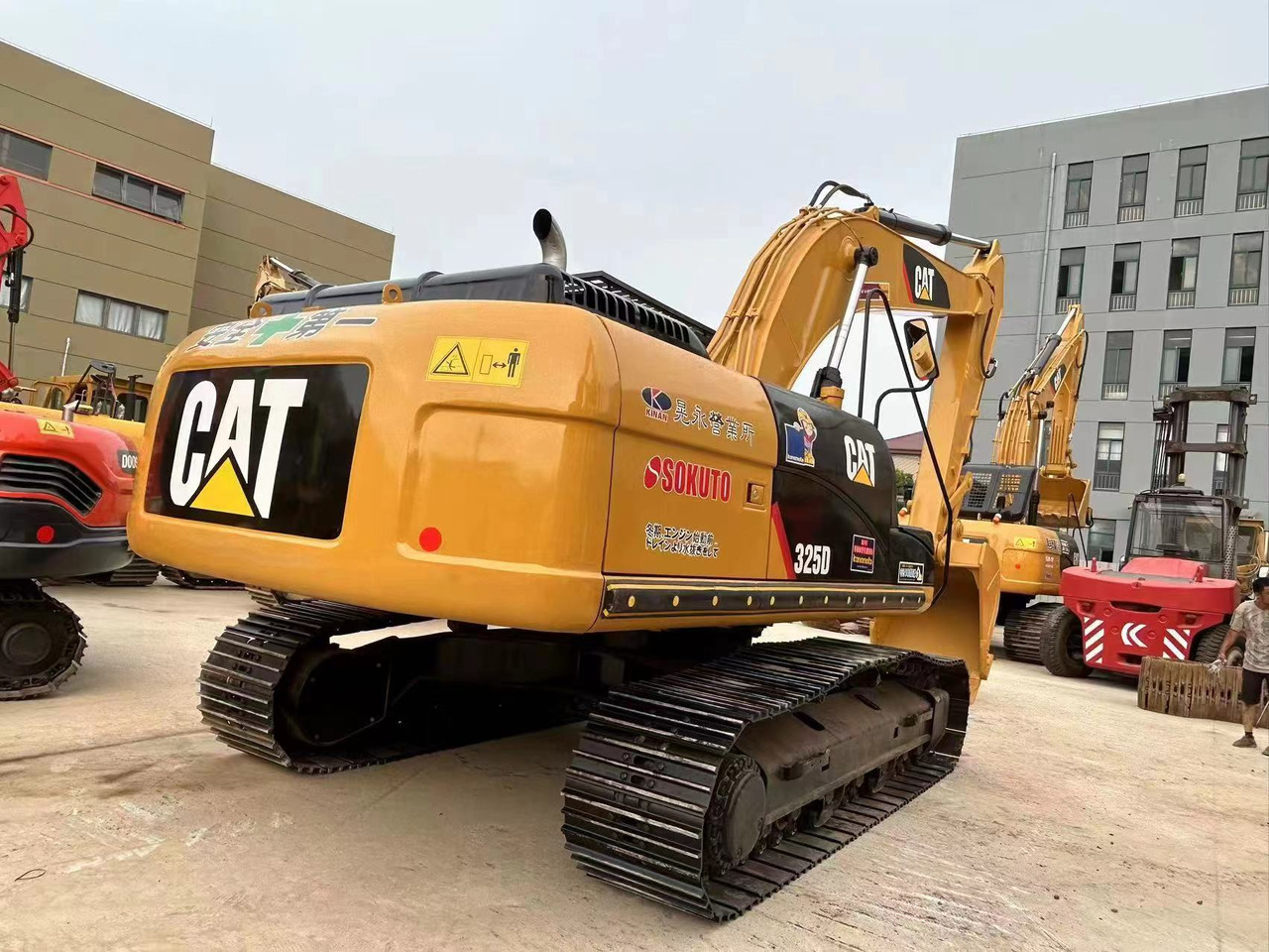 CATERPILLAR 325D - Верижен багер: снимка 3 CATERPILLAR 325D - Верижен багер: снимка 3