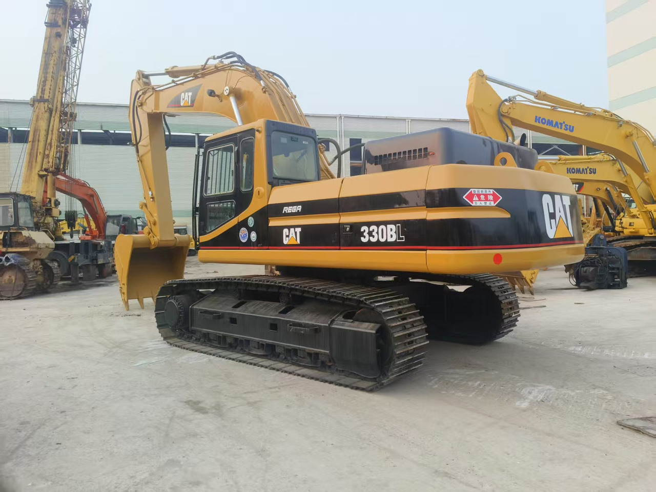 CATERPILLAR 330BL - Верижен багер: снимка 3 CATERPILLAR 330BL - Верижен багер: снимка 3