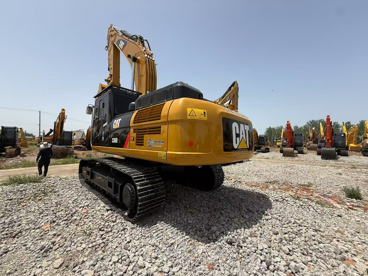 CATERPILLAR 336D2 - Верижен багер: снимка 2 CATERPILLAR 336D2 - Верижен багер: снимка 2