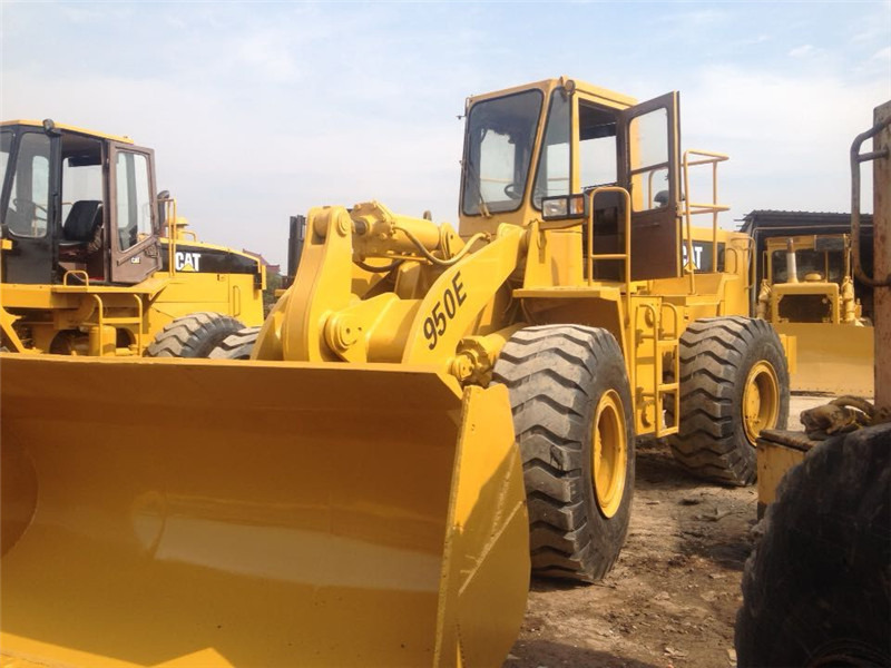 CATERPILLAR 950E - Колесен товарач: снимка 1 CATERPILLAR 950E - Колесен товарач: снимка 1