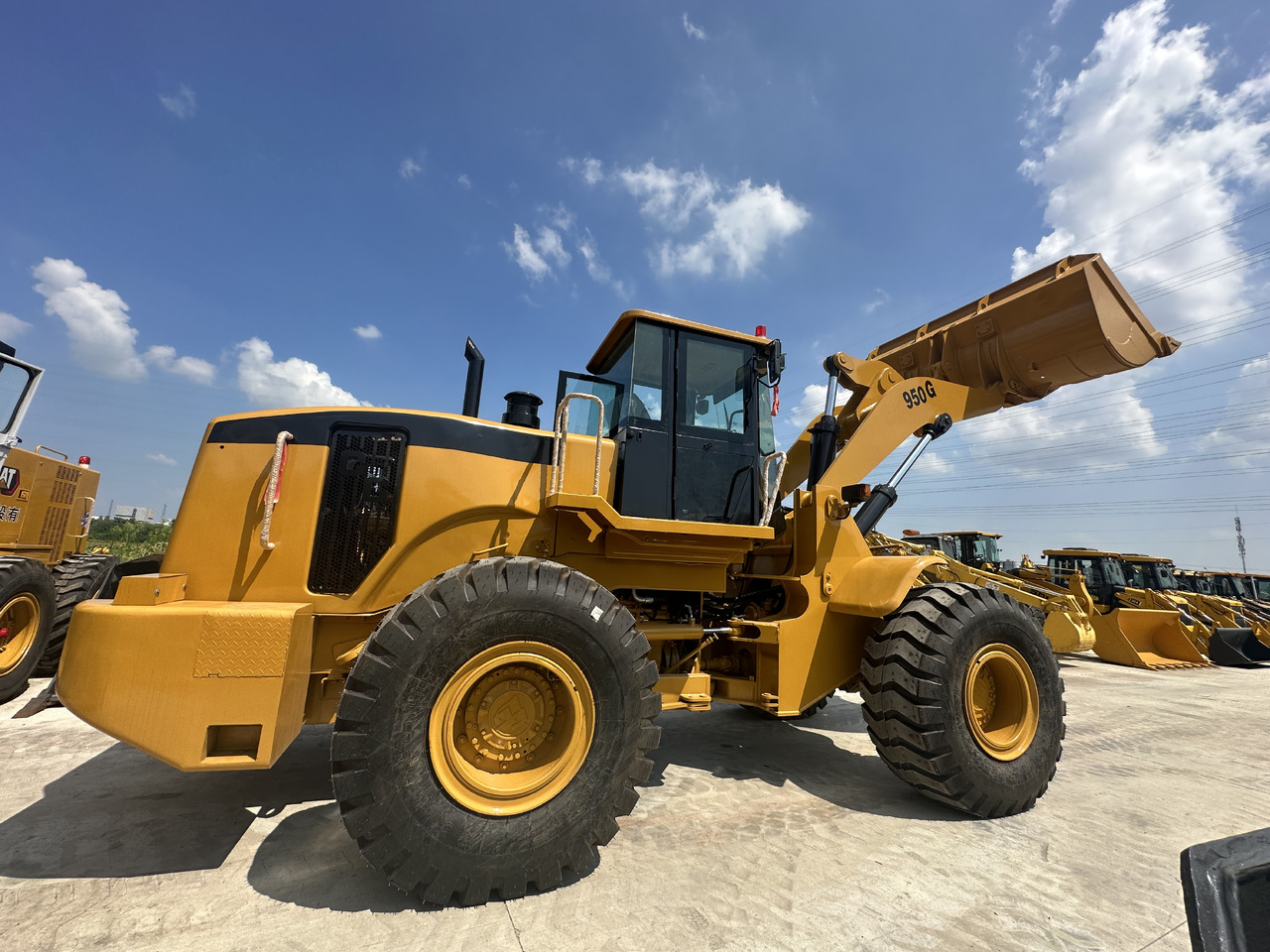 CATERPILLAR 950GC - Колесен товарач: снимка 1 CATERPILLAR 950GC - Колесен товарач: снимка 1