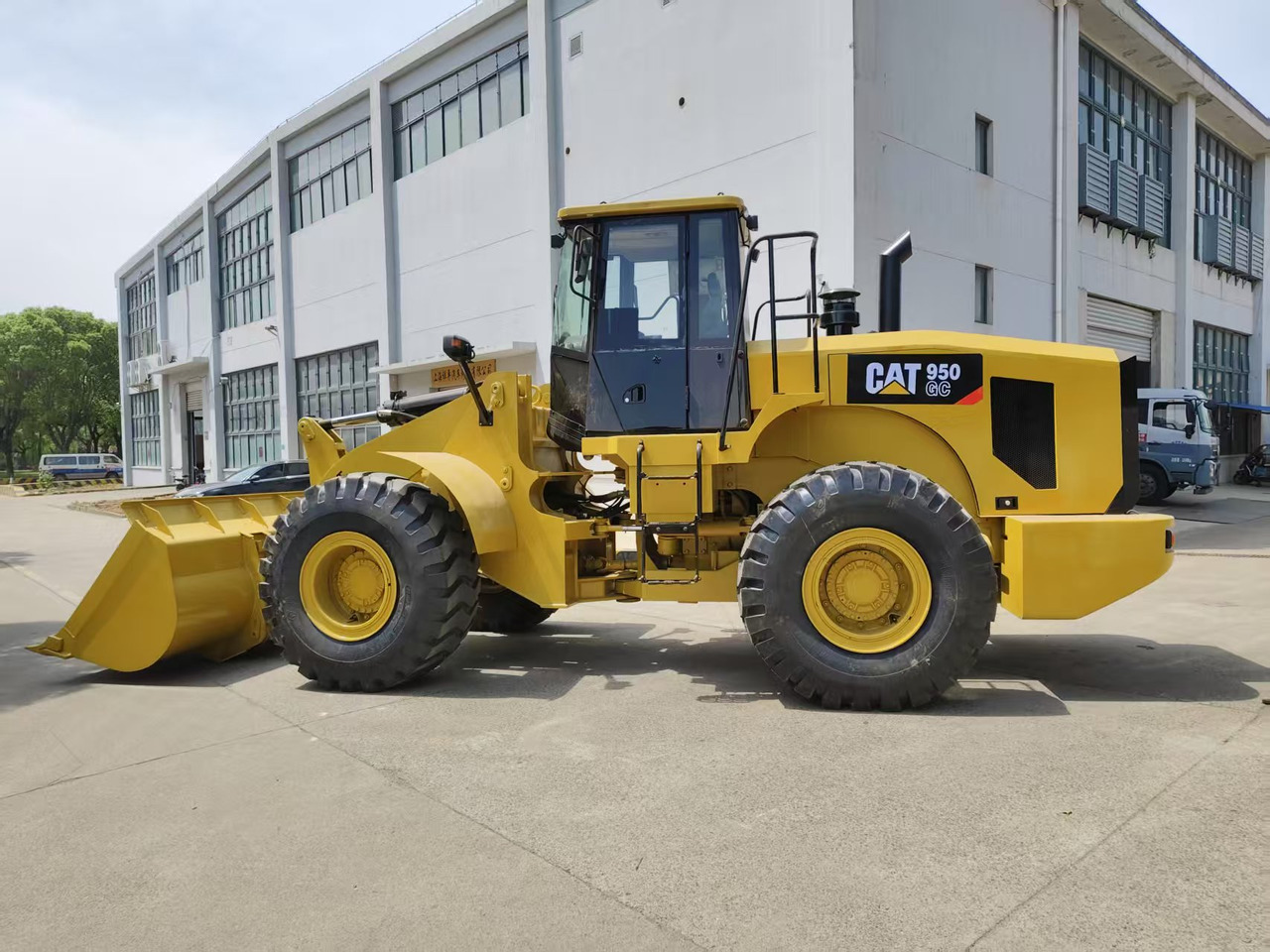 CATERPILLAR 950GC - Колесен товарач: снимка 1 CATERPILLAR 950GC - Колесен товарач: снимка 1
