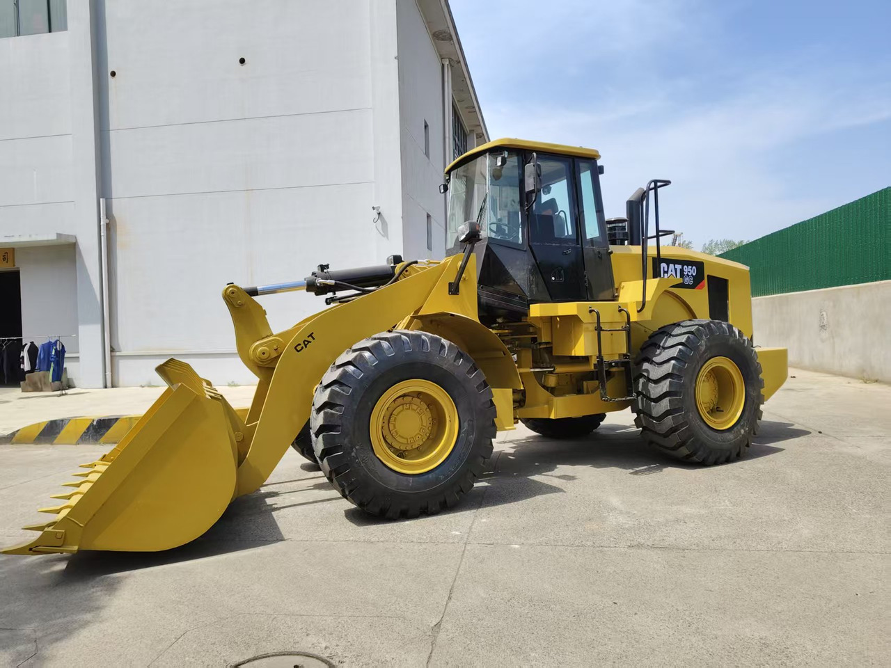 CATERPILLAR 950GC - Колесен товарач: снимка 5 CATERPILLAR 950GC - Колесен товарач: снимка 5