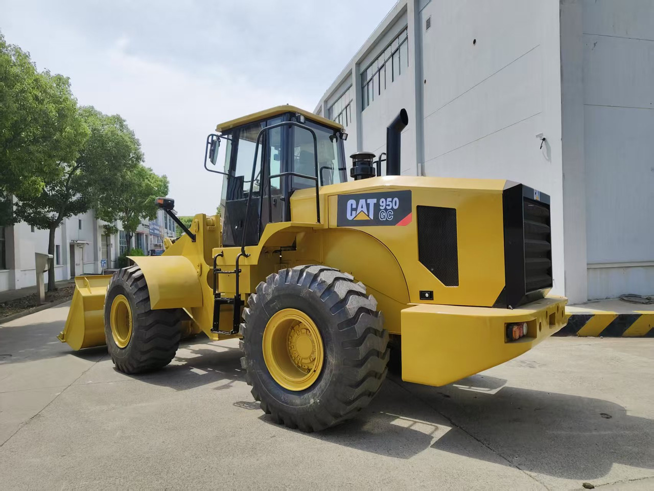 CATERPILLAR 950GC - Колесен товарач: снимка 2 CATERPILLAR 950GC - Колесен товарач: снимка 2