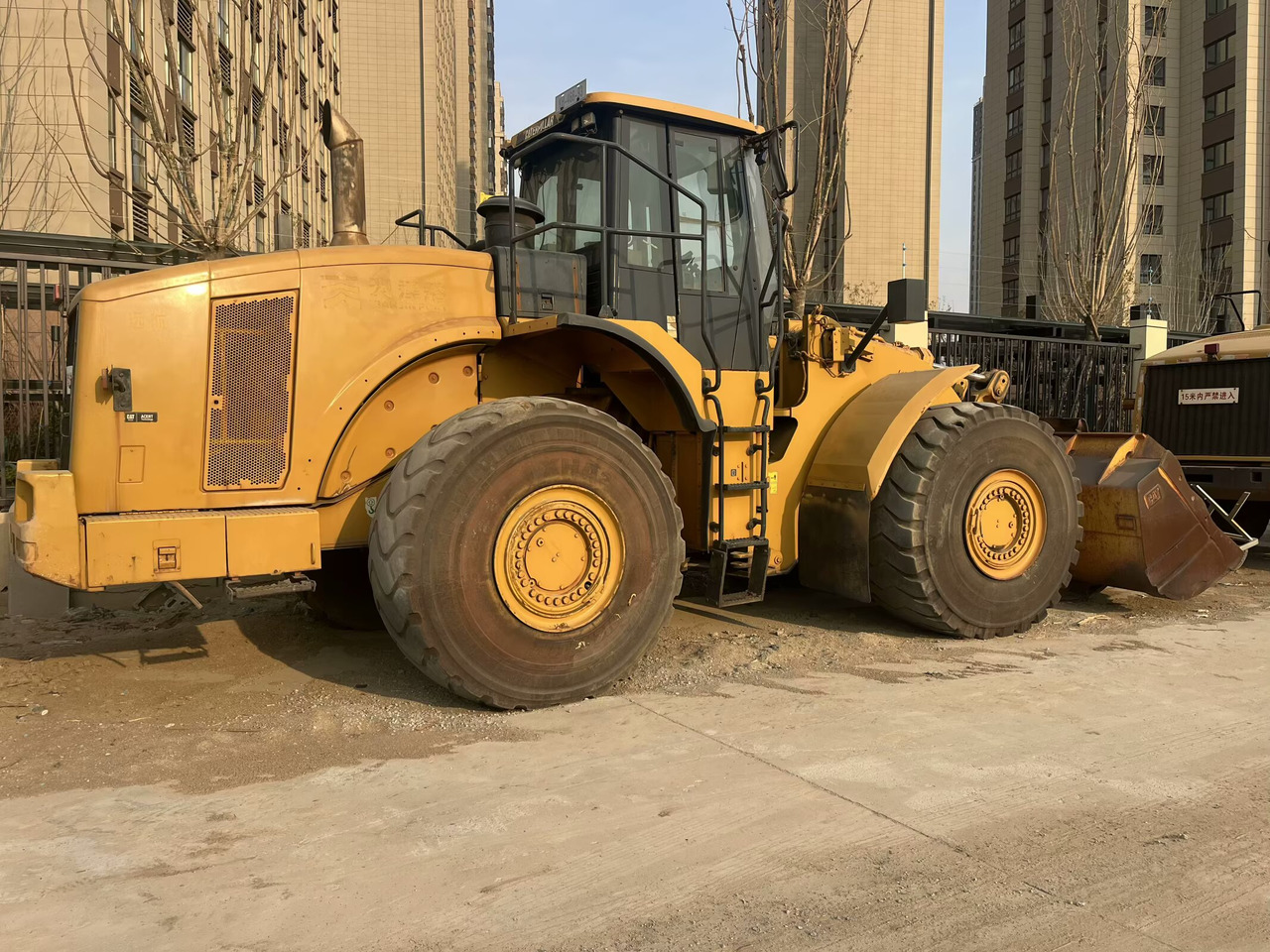 CATERPILLAR 980H - Колесен товарач: снимка 2 CATERPILLAR 980H - Колесен товарач: снимка 2