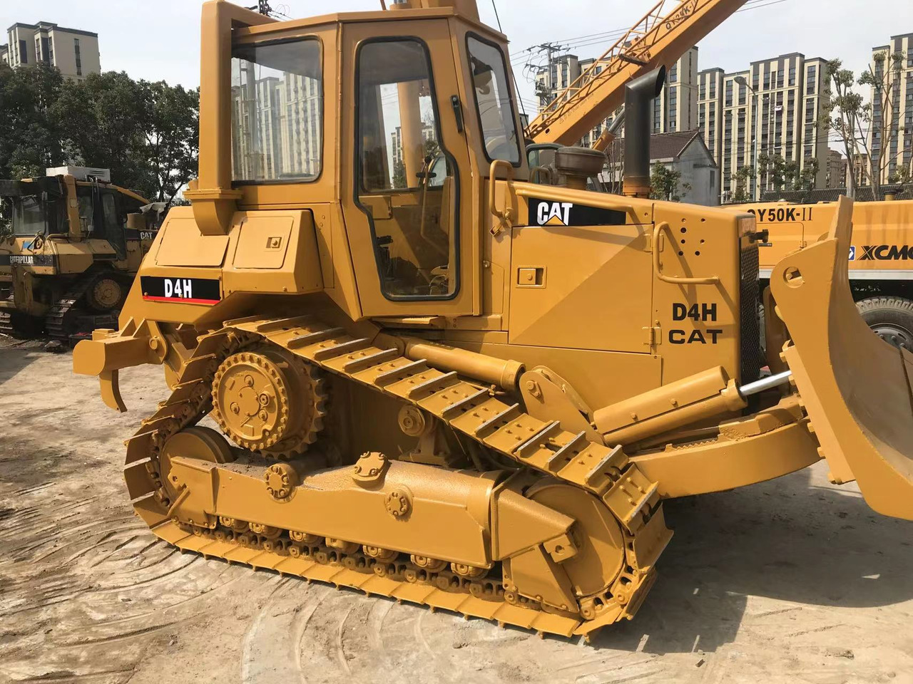 CATERPILLAR D4H - Булдозер: снимка 4 CATERPILLAR D4H - Булдозер: снимка 4