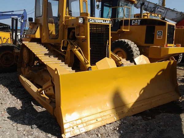CATERPILLAR D5H - Булдозер: снимка 4 CATERPILLAR D5H - Булдозер: снимка 4