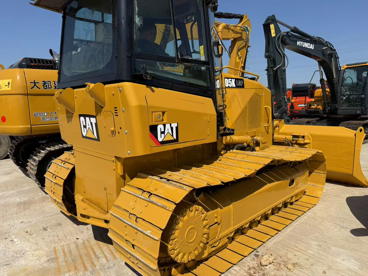CATERPILLAR D5K - Булдозер: снимка 4 CATERPILLAR D5K - Булдозер: снимка 4