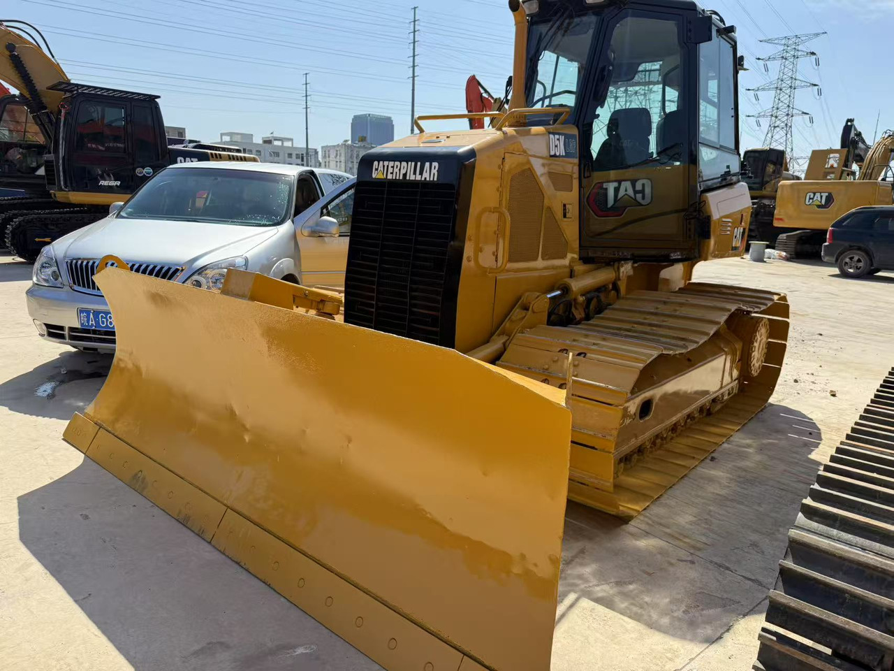 CATERPILLAR D5K - Булдозер: снимка 1 CATERPILLAR D5K - Булдозер: снимка 1