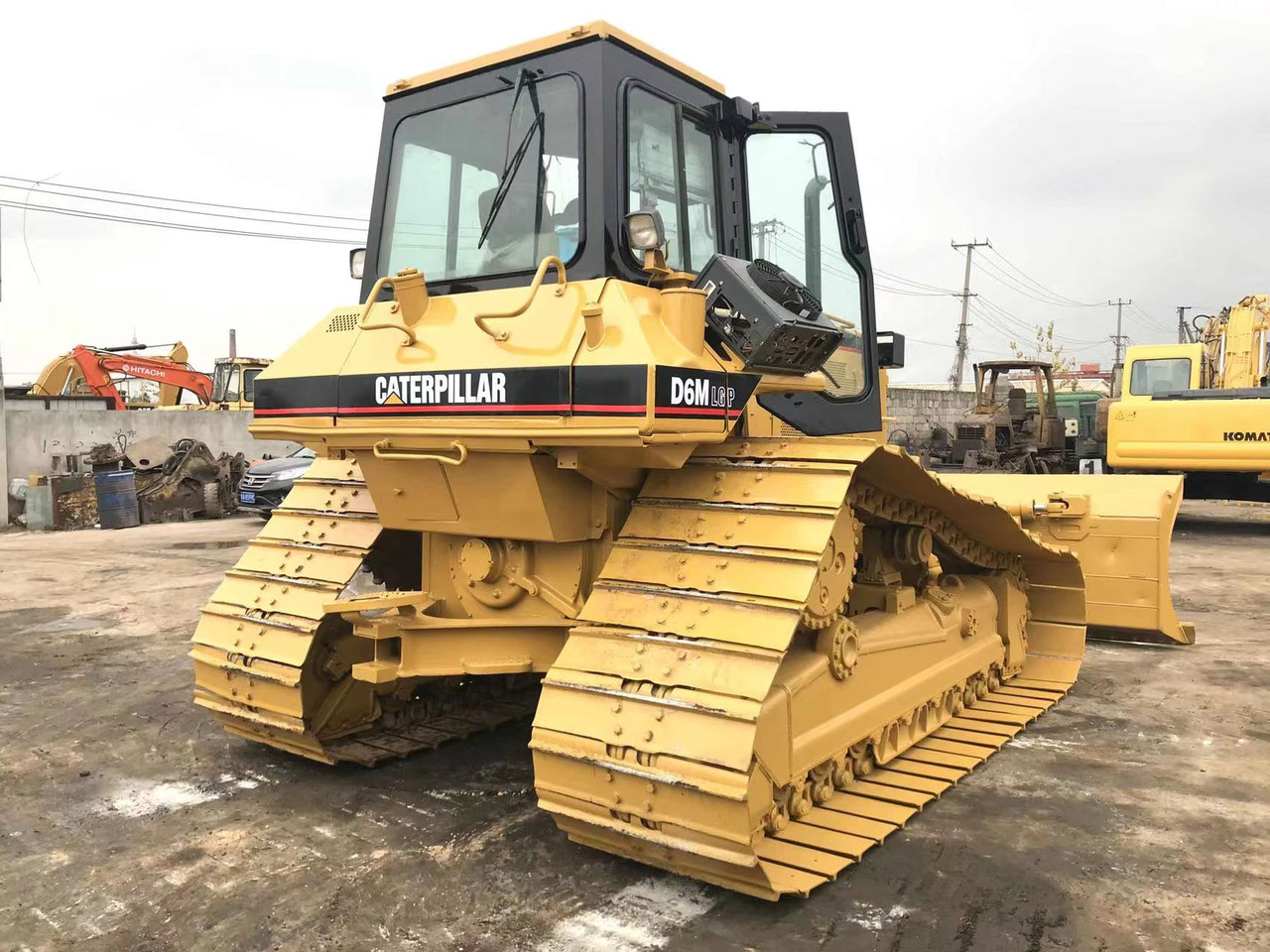 CATERPILLAR D6M - Булдозер: снимка 3 CATERPILLAR D6M - Булдозер: снимка 3
