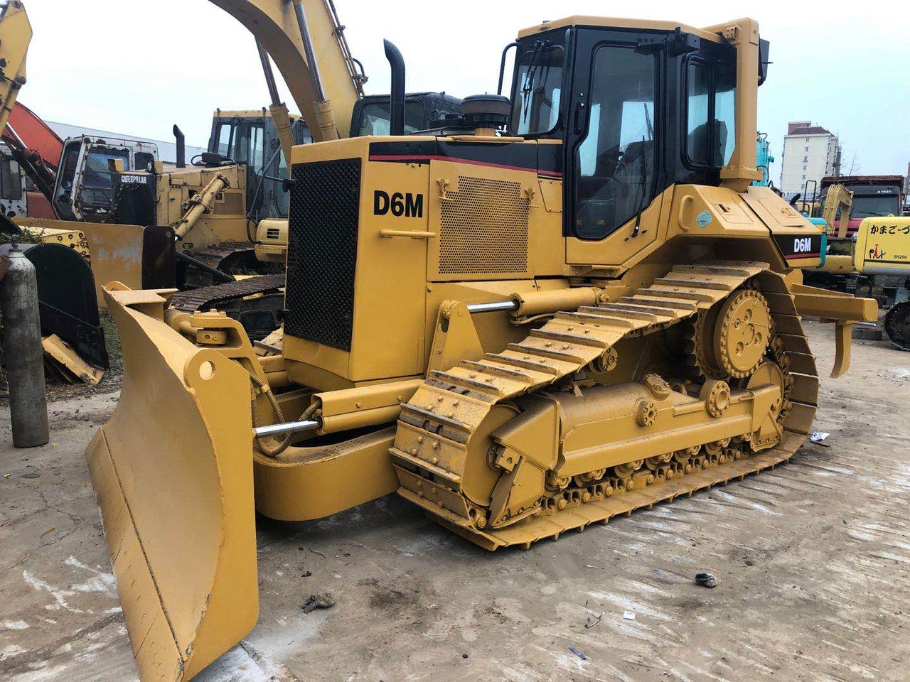 CATERPILLAR D6M - Булдозер: снимка 4 CATERPILLAR D6M - Булдозер: снимка 4