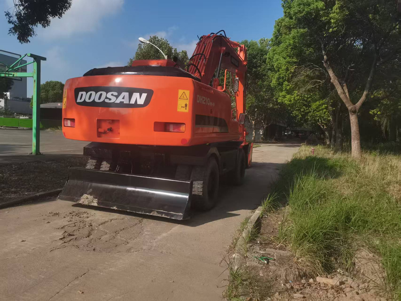 DOOSAN DH210W-9C - Колесен багер: снимка 5 DOOSAN DH210W-9C - Колесен багер: снимка 5
