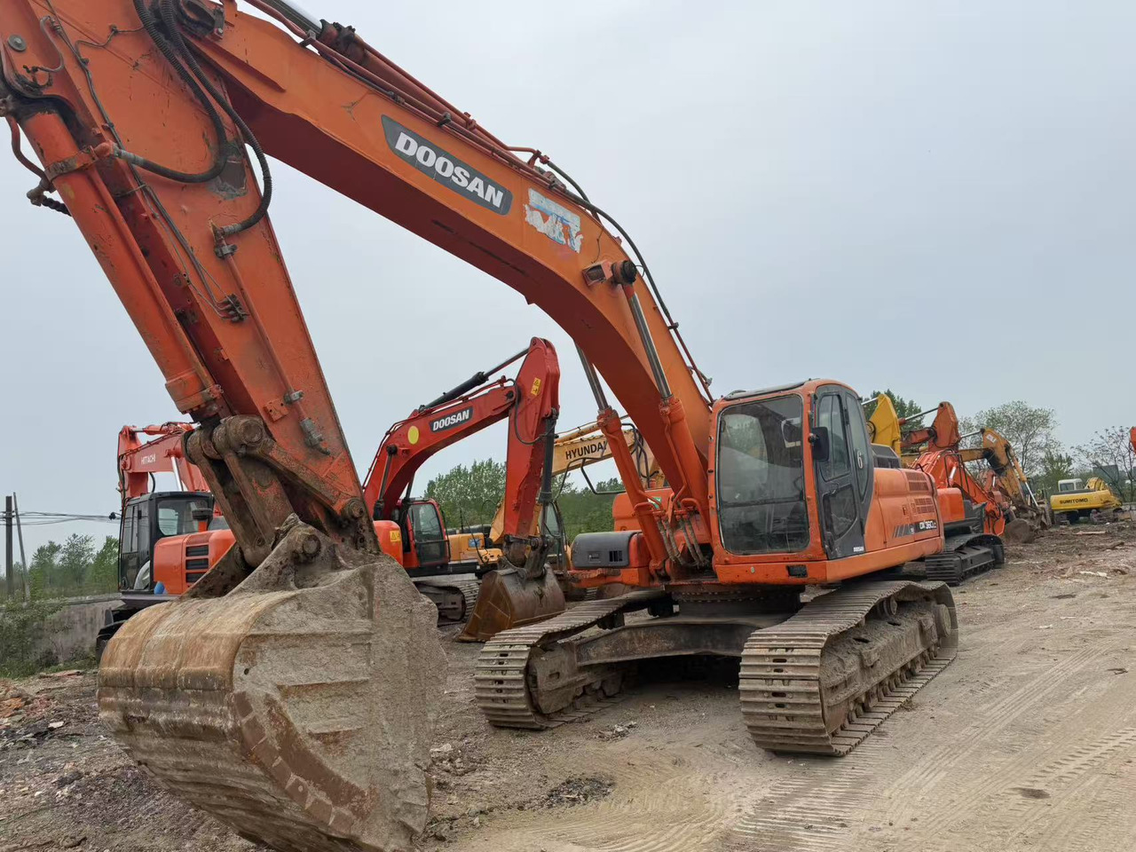 DOOSAN DX360LC - Верижен багер: снимка 1 DOOSAN DX360LC - Верижен багер: снимка 1