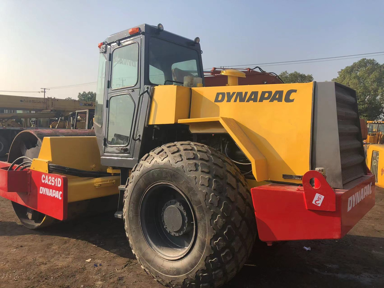 DYNAPAC CA251D - Пътен валяк: снимка 1 DYNAPAC CA251D - Пътен валяк: снимка 1