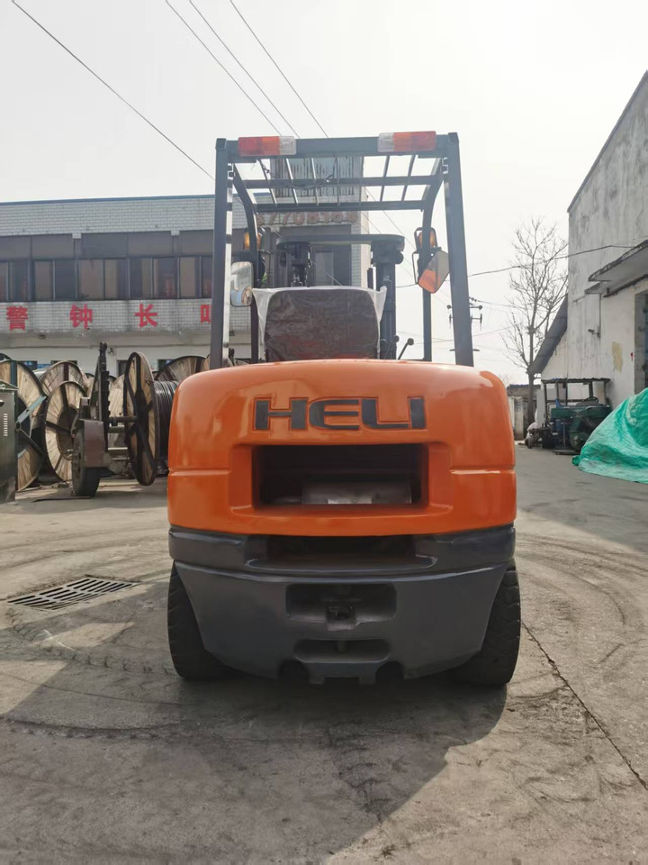 HELI 3.5-ton - Дизелов мотокар: снимка 4 HELI 3.5-ton - Дизелов мотокар: снимка 4