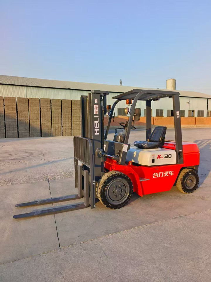 HELI 30 - Дизелов мотокар: снимка 1 HELI 30 - Дизелов мотокар: снимка 1