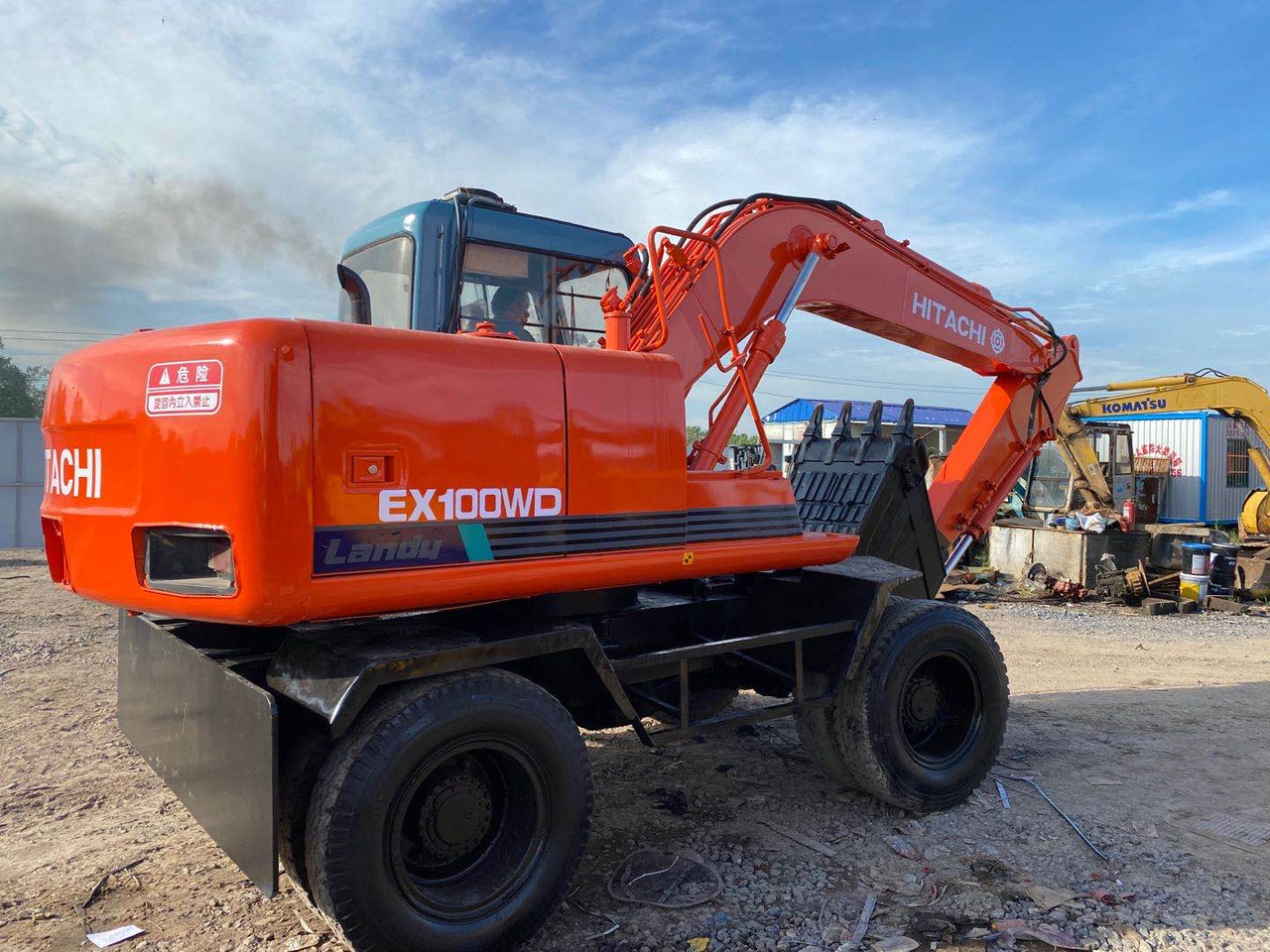 HITACHI EX100WD - Колесен багер: снимка 3 HITACHI EX100WD - Колесен багер: снимка 3