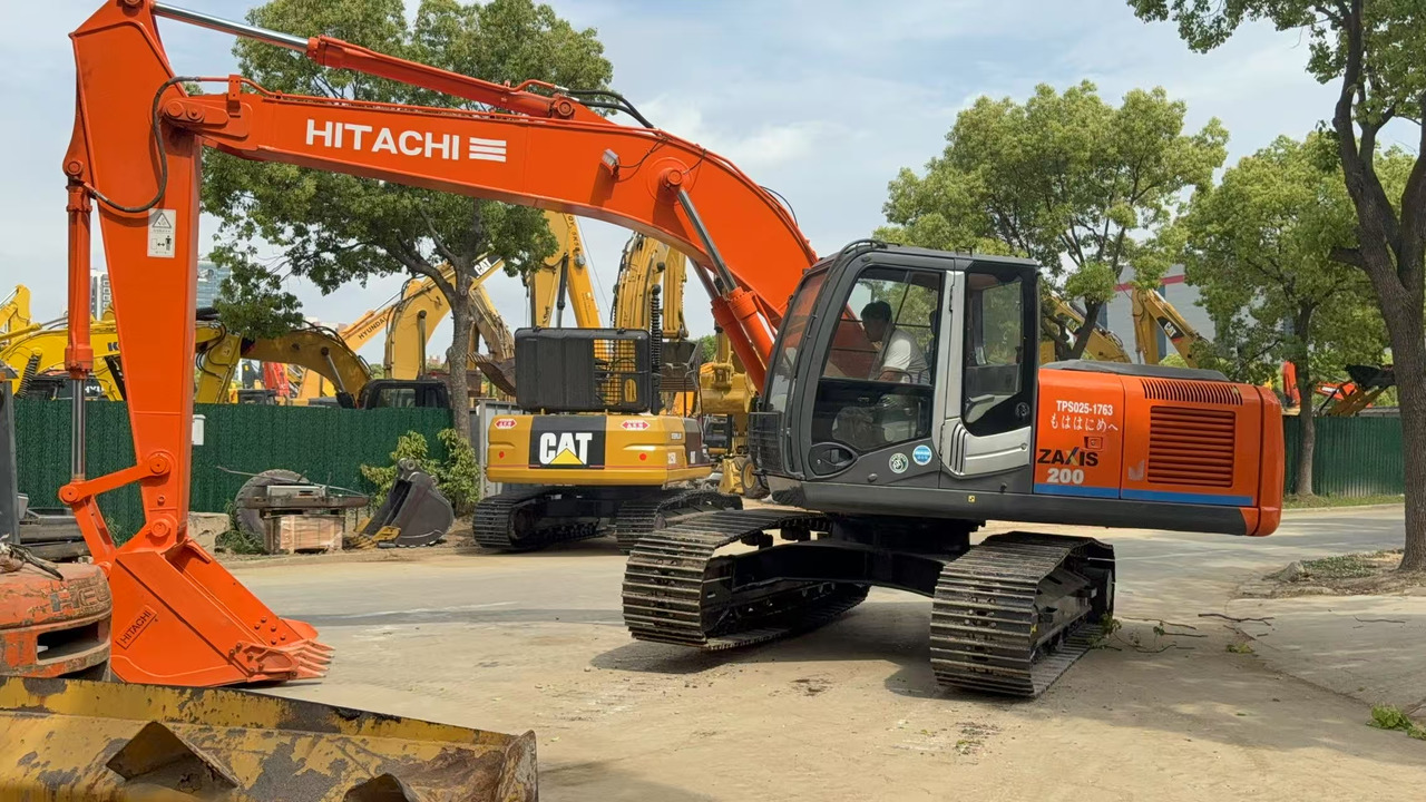 HITACHI ZX200 - Верижен багер: снимка 5 HITACHI ZX200 - Верижен багер: снимка 5