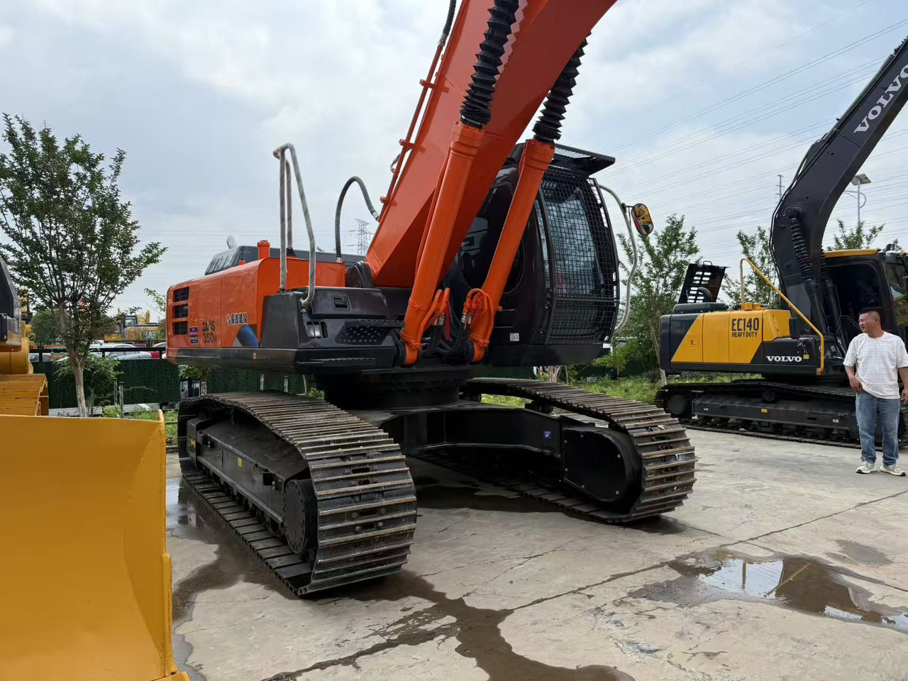 HITACHI ZX350-3G - Верижен багер: снимка 2 HITACHI ZX350-3G - Верижен багер: снимка 2